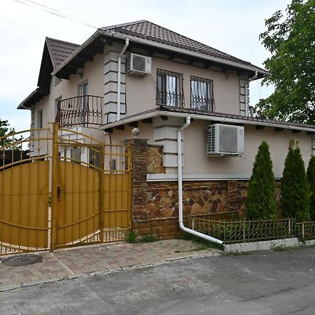 Bright And Cozy Home With Personal Terrace Chişinau Exteriör bild