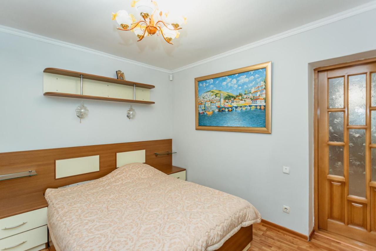 Bright And Cozy Home With Personal Terrace Chişinau Exteriör bild