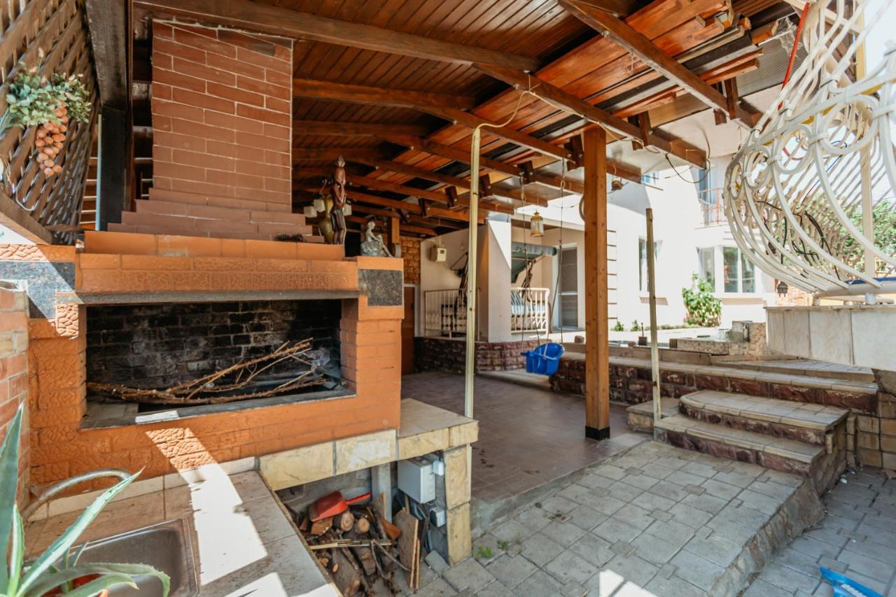 Bright And Cozy Home With Personal Terrace Chişinau Exteriör bild