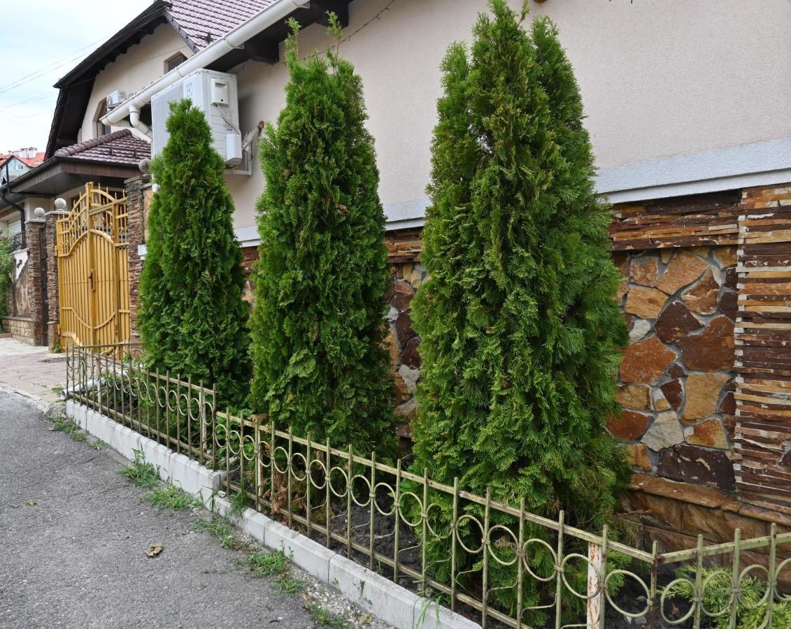 Bright And Cozy Home With Personal Terrace Chişinau Exteriör bild